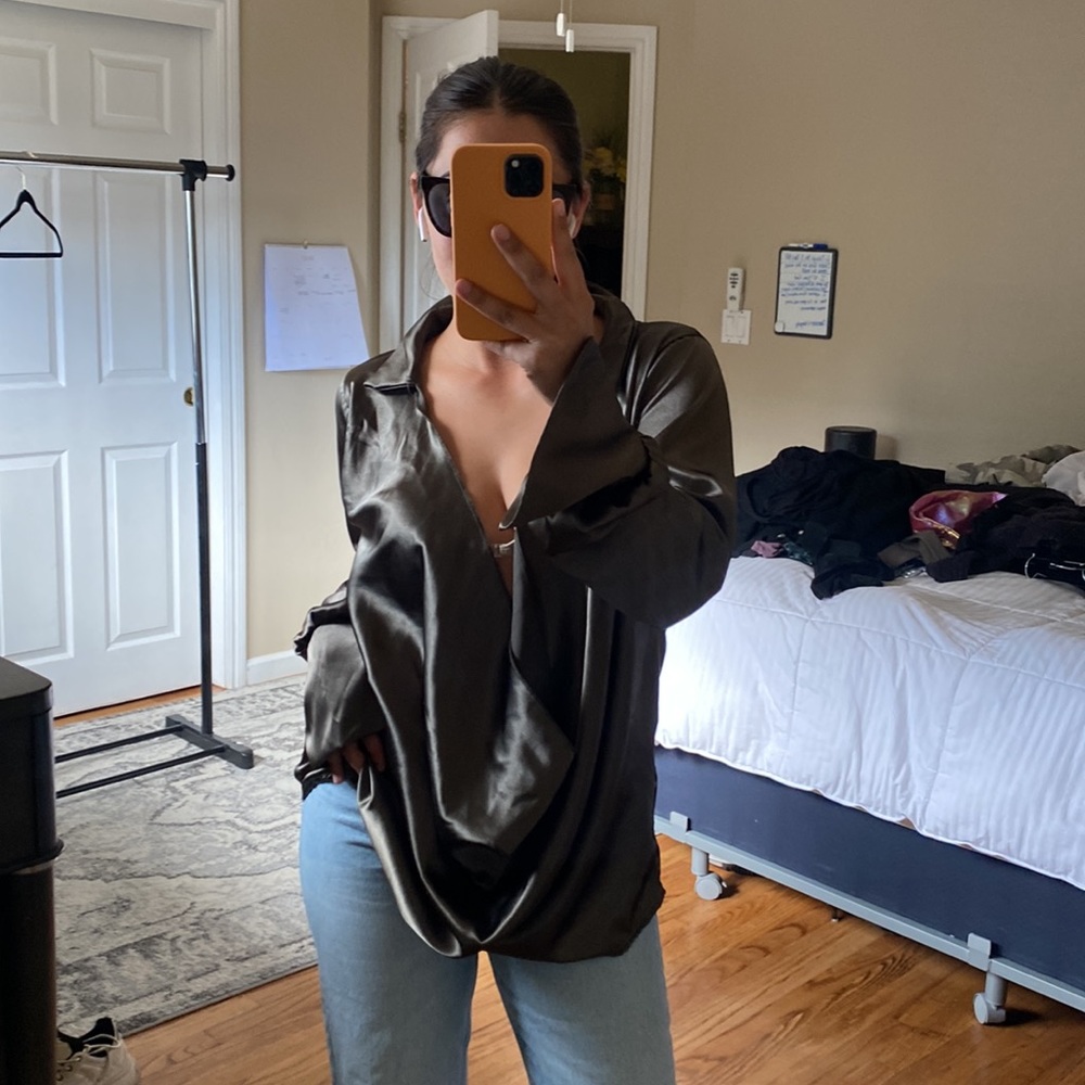 Pretty Little Thing long sleeve blouse size 4